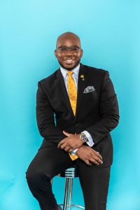 Sitting Suit 200x300